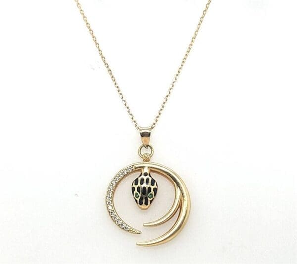 18Kt Yellow Gold Snake pendant With Chain CN18/1754