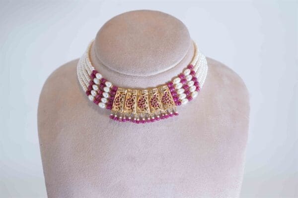 22Kt Gold White and Maroon Pearl Choker With Matching Earrings CK22/25