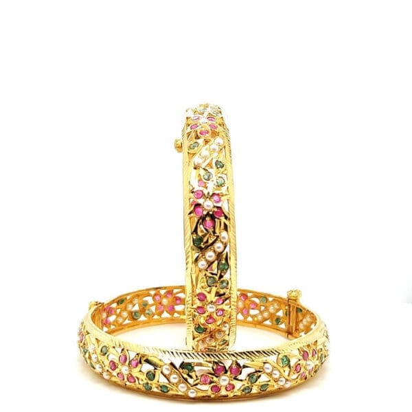 22Kt Yellow Pair Of Jadau Bangles/ Kara KR22/138