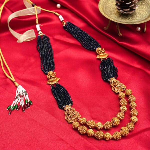 NECKLACE 22