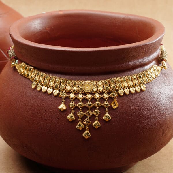 NECKLACE 22