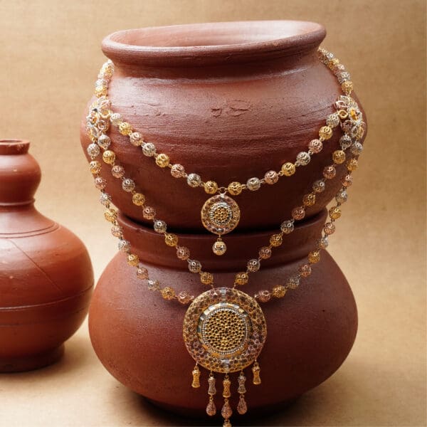 NECKLACE 22