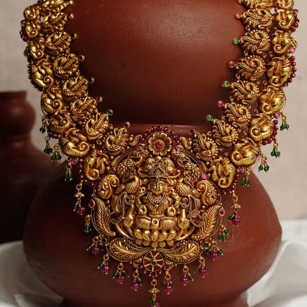 NECKLACE 22