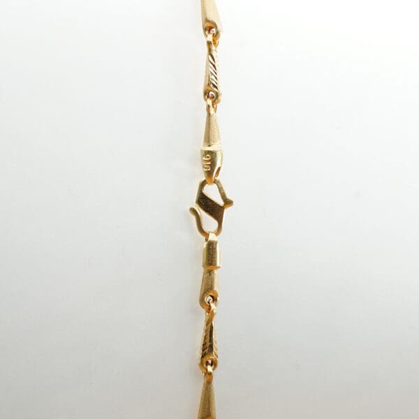 CHAIN 22