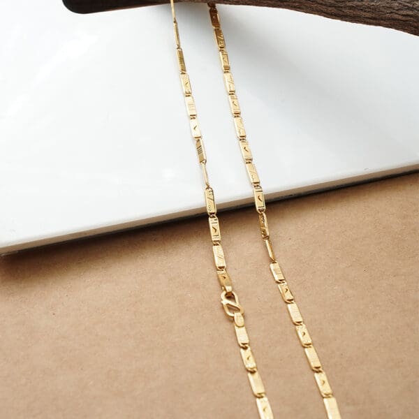 CHAIN 22