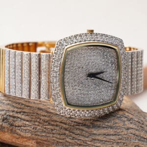 D TIMEPIECE 18