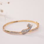 18Kt Yellow Gold Diamond Paisley Bracelet DBL/302