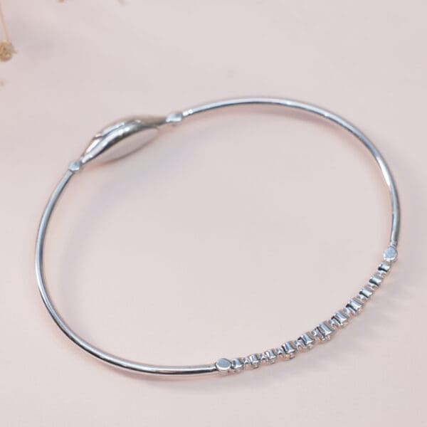 14Kt White Gold Diamond Minimal Bracelet DBL14/324