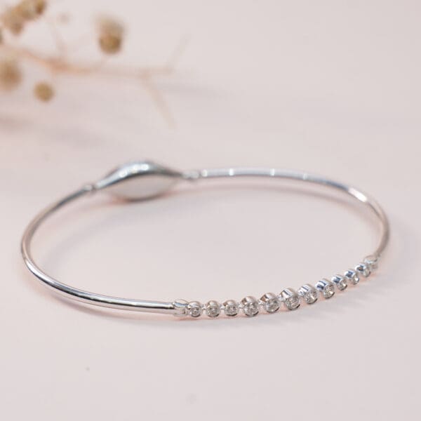 14Kt White Gold Diamond Minimal Bracelet DBL14/324