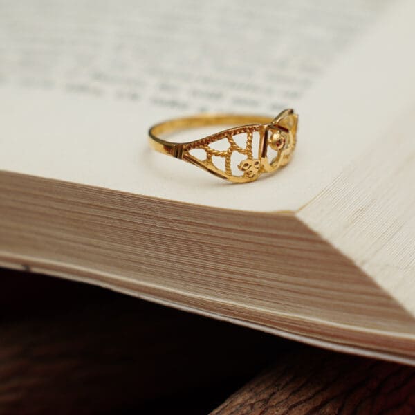 LADIES RING 22