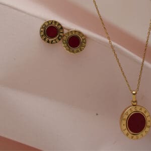 18kt Gold Chain With Red Round Pendant and Matching Stud Earrings CS18/74
