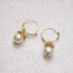 18Kt Gold Lightweighted Pearl Hoop Earrings PKE18/17 18Kt Gold Lightweighted Pearl Hoop Earrings PKE18/17