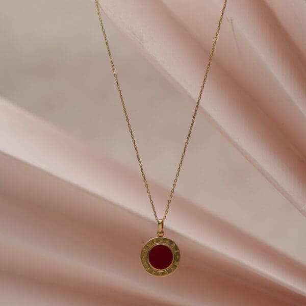 18kt Gold Chain With Red Round Pendant and Matching Stud Earrings CS18/74