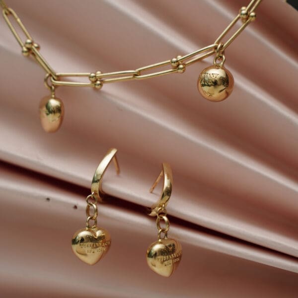 18 Kt Gold Necklace With Earrings CS18/84