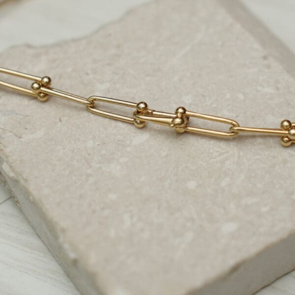 18 Kt Gold Necklace With Earrings CS18/84