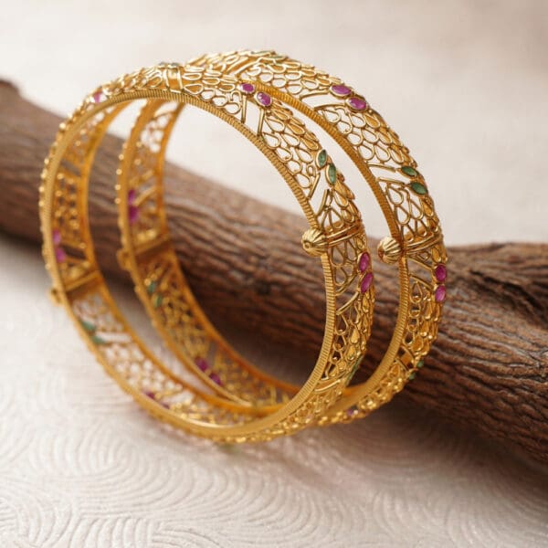 22Kt Yellow Gold Pair Of Bangles KR22/75