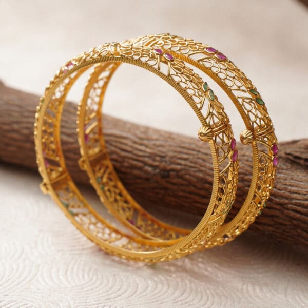 22Kt Yellow Gold Pair Of Bangles KR22/75