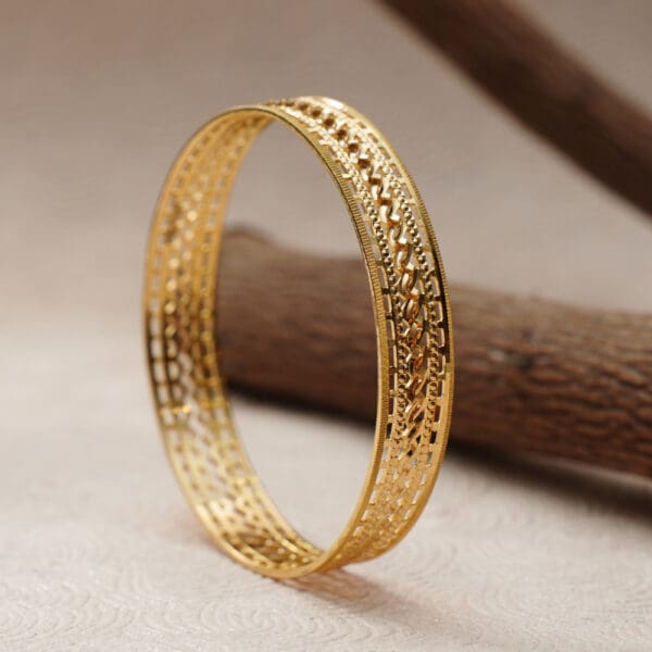 22Kt Yellow Gold Pair of Bangles / Kara CH22/346