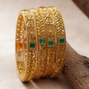 22Kt Gold Antique Pair Of 2 Churi / Bangles CH22/349