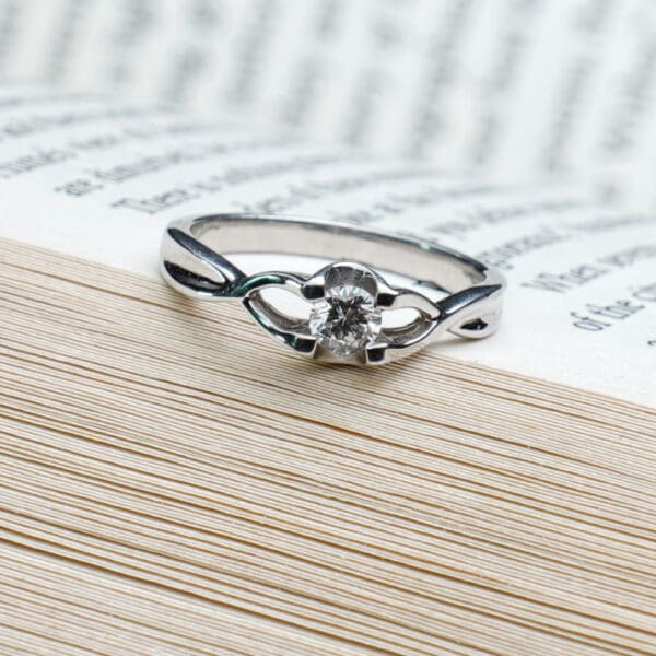 Elegent Platinum Ring PRL/48