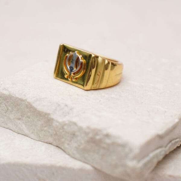 22Kt Yellow Gold Men's Ring RG22/103
