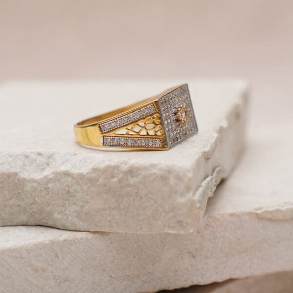 18Kt Yellow Gold Men's Ring RG18/99