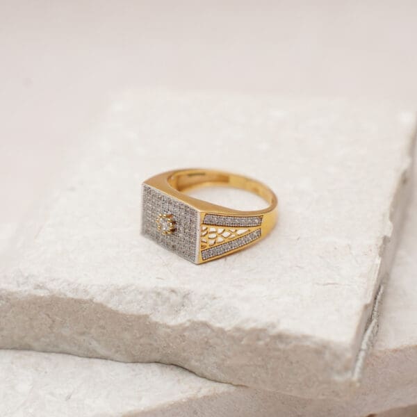 18Kt Yellow Gold Men's Ring RG18/99