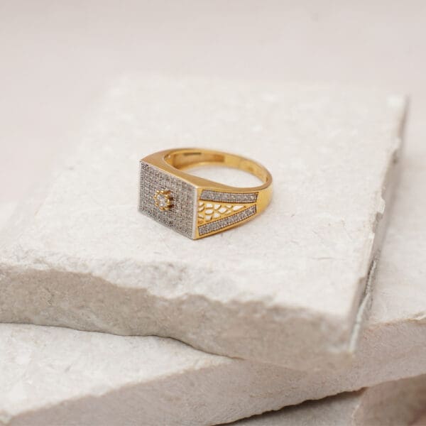 18Kt Yellow Gold Men's Ring RG18/99