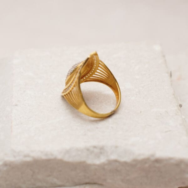 22Kt Yellow Gold Ring RL22/1670