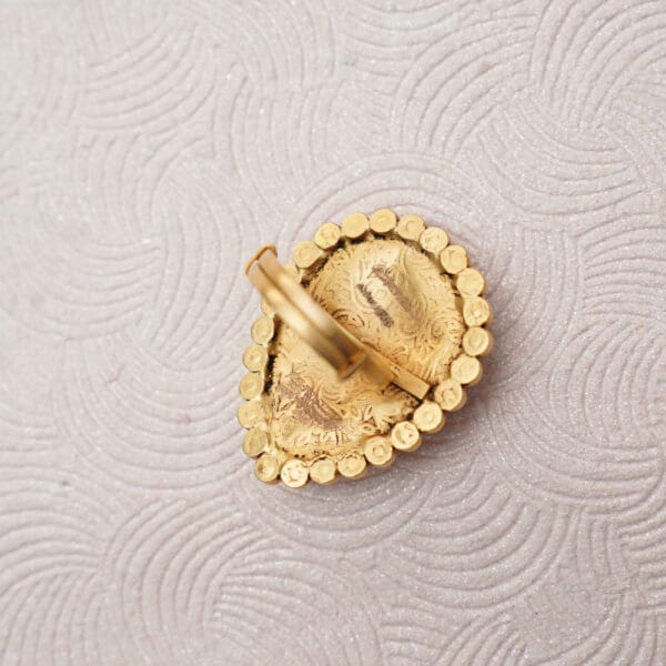 22Kt Yellow Gold Antique Ring RL22/2418