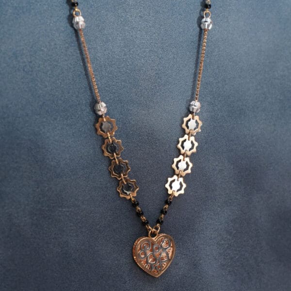 18Kt Gold Mangalsutra with Heart Pendant MS18/8