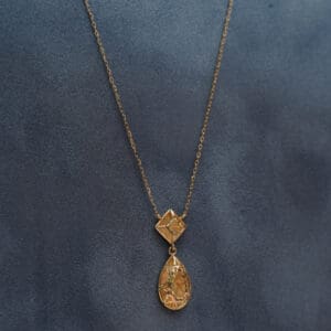18 Kt Yellow Gold Chain With Pendant CN18/1892 18 Kt Yellow Gold Chain With Pendant CN18/1892