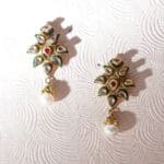 22Kt Gold Pearl and Kundan Earrings ER22/152 22Kt Gold Pearl and Kundan Earrings ER22/152