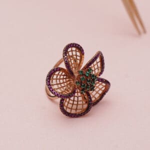 18Kt Gold Flower Ring RL18/2016