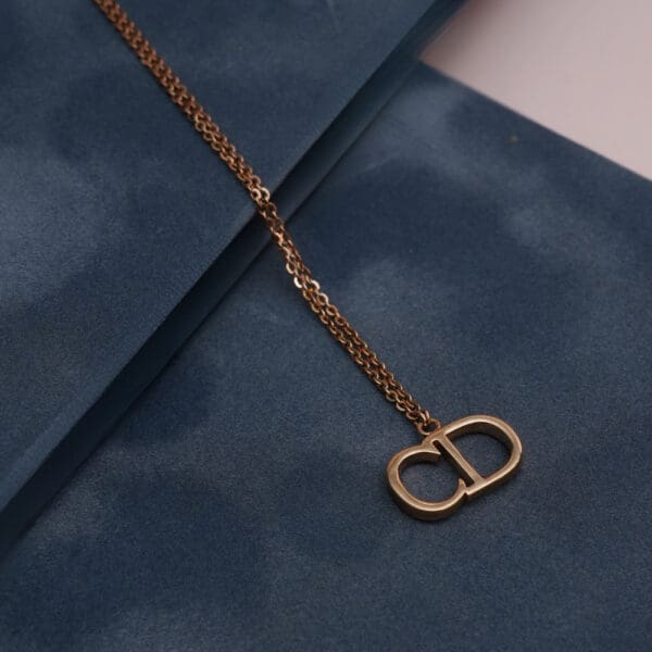 18Kt Gold Chain With CD Pendant CN18/1809