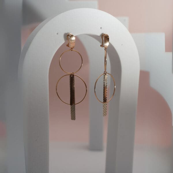18Kt Gold Lightweight Jewellery ER18/542
