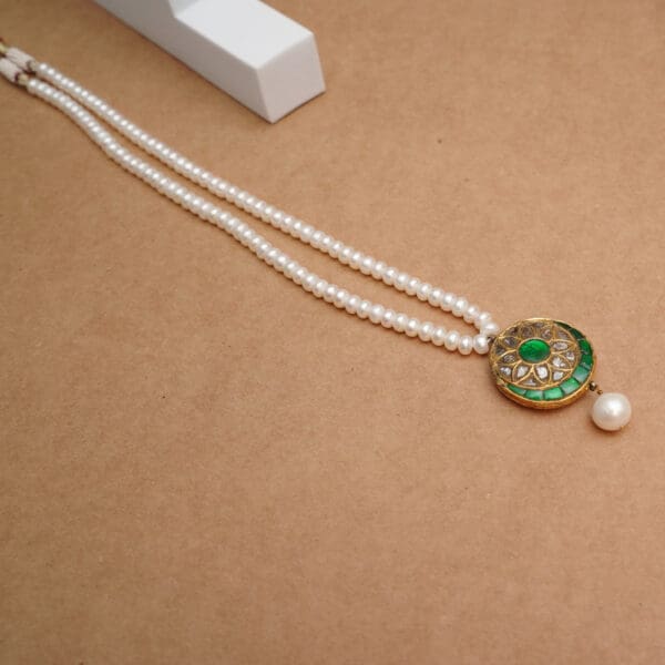 PEARL SET POKLI GOLD PENDANT AND POLKI GOLD EARRINGS BLSM/1