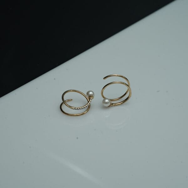 14Kt Gold Diamond Pearl Spiral Hoops Earrings DER14/327