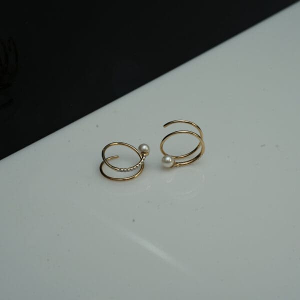 14Kt Gold Diamond Pearl Spiral Hoops Earrings DER14/327