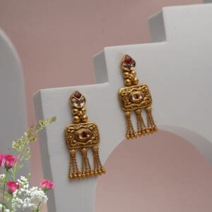 22Kt Yelow Gold Kundan Earrings ER22/611