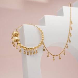 Elegant 18Kt Gold Flower Nath with Chain (NC18/30)
