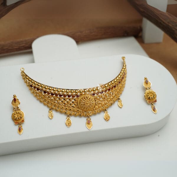 22Kt Gold Itelian Necklace with Matching Earrings CK22/37