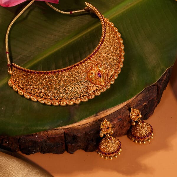 22Kt Gold Antique Necklace with Earrings CK22/19