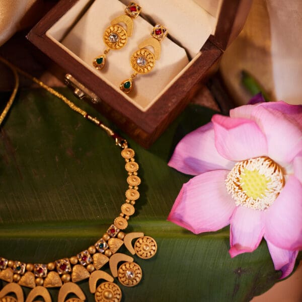 22kt Gold Necklace with Earrings ST22/1023