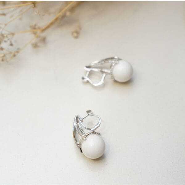 Elegant 18KT White Gold Diamond & Pearl Earrings DTP/309