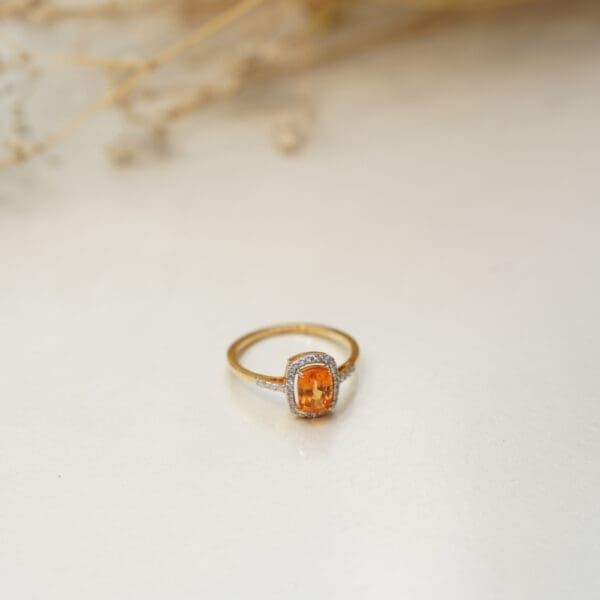 18kt Gold Diamond Ring DRL/1562