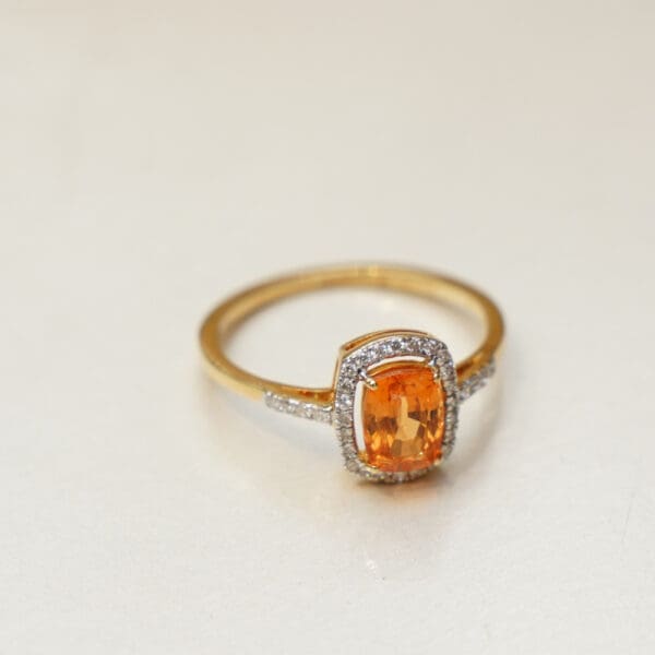 18kt Gold Diamond Ring DRL/1562