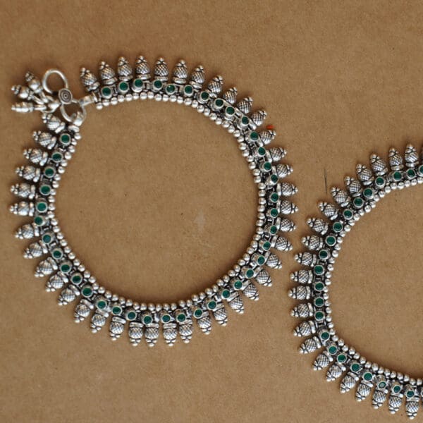 Antique 925 Silver Anklet with Green Stone PYSS/811