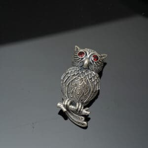 925 Sterling Silver Owl Brooch Elegant & Stylish MISS/293