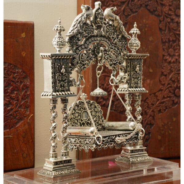 JHULA SS
